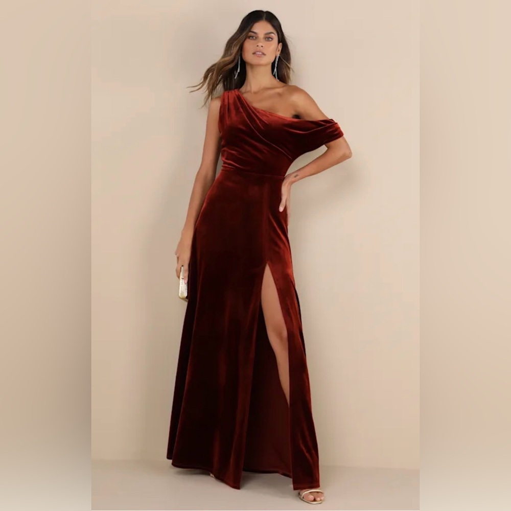 Lulu's One-Shoulder Velvet Coveted Confidence Gown in Rust-Orange
